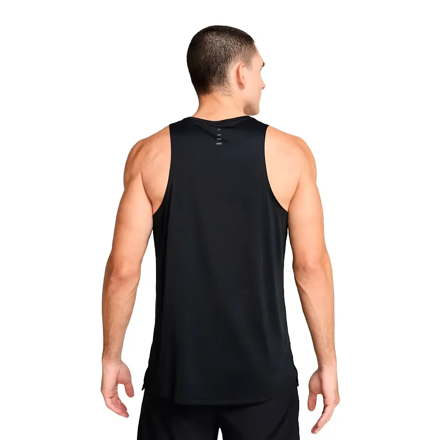 Imagen 1 de 5 de Musculosa Nike Stride Tank-NEGRO