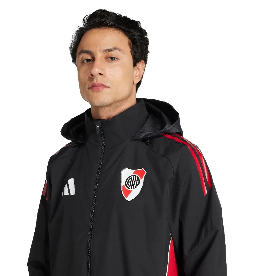 Imagen 3 de 5 de Campera adidas All-Weather de River Plate Tiro 25 Competition-NEGRO/ROJO