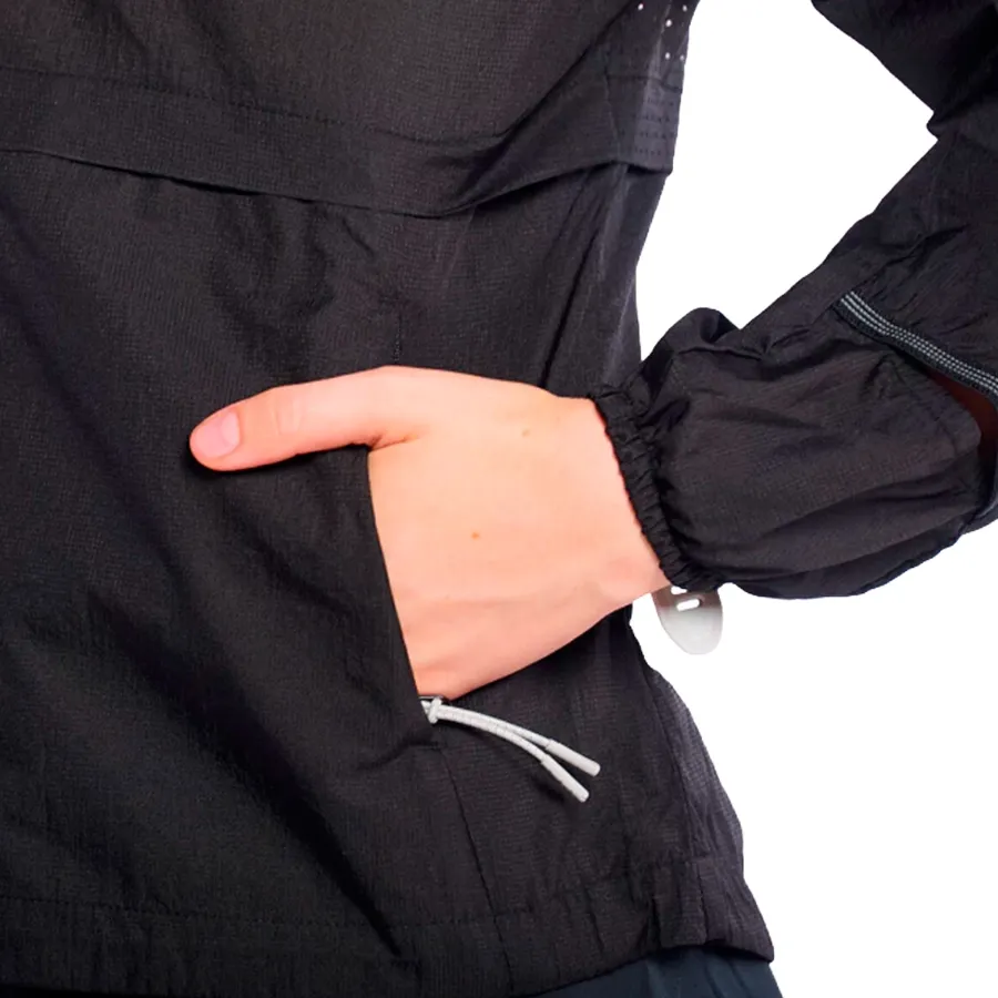 Imagen 5 de 10 de Campera Saucony Triumph Packaway-NEGRO