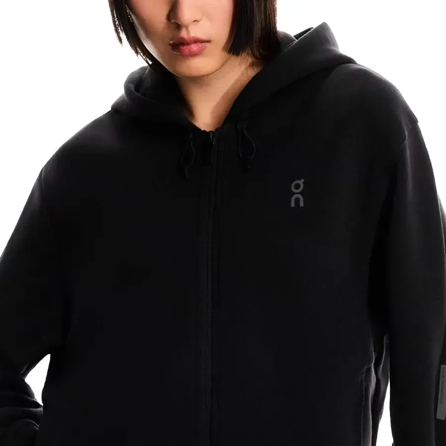Imagen 3 de 6 de Campera On Focus Tech Zip-NEGRO