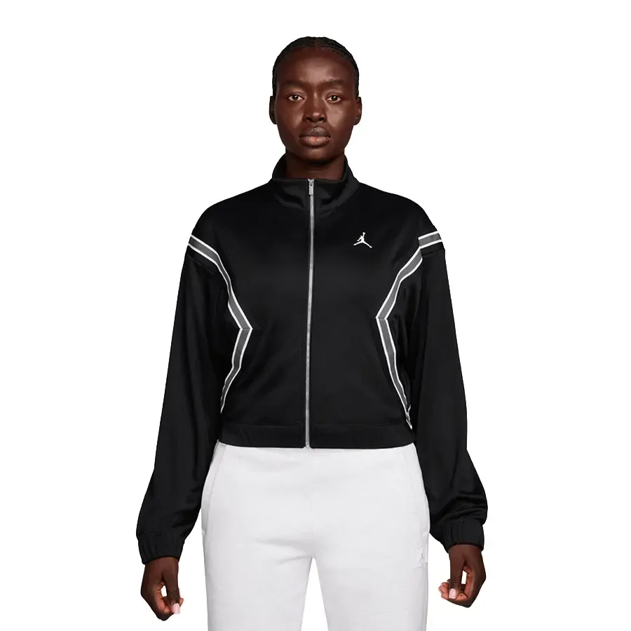 Imagen 0 de 3 de Campera Nike Jordan Brooklyn-NEGRO/BLANCO