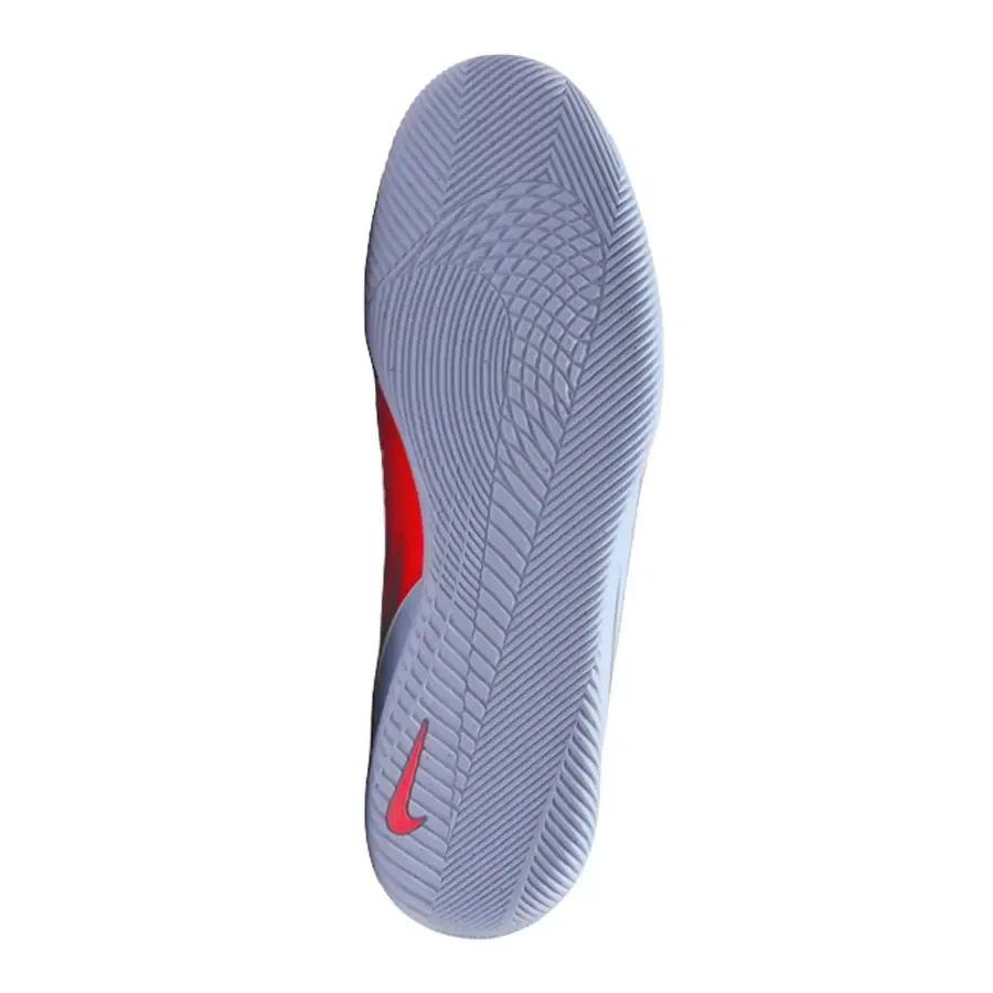 Imagen 4 de 8 de Botines Nike Phantom 6 Low Club In-AERO/ROJO