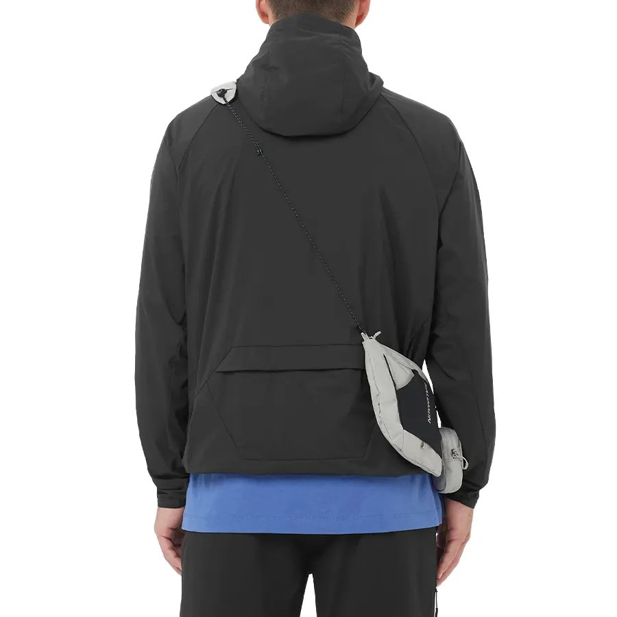 Imagen 1 de 8 de Campera Salomon Outwind-NEGRO