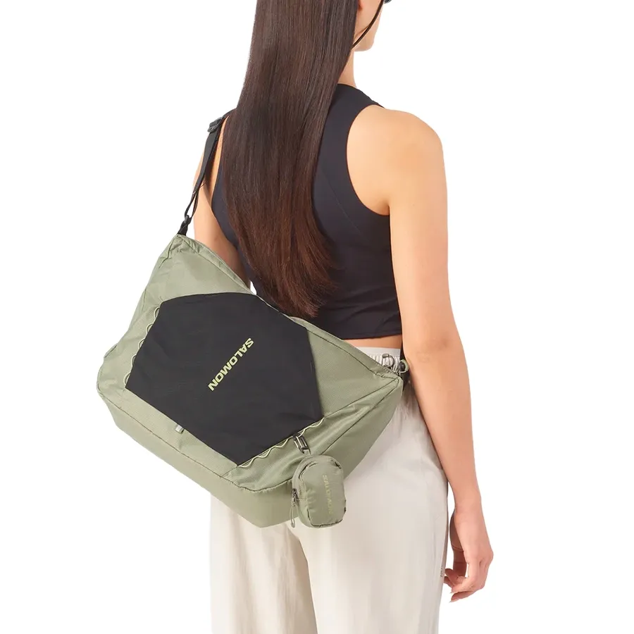 Imagen 1 de 4 de Bolso Salomon Shoulder Bag-NEGRO/VERDE OLIVA