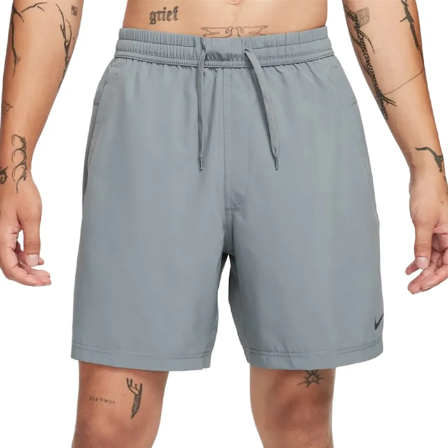 Imagen 0 de 4 de Nike Shorts  Form-GRIS
