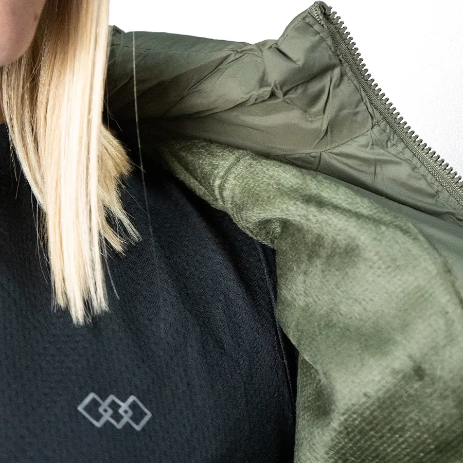 Imagen 3 de 6 de Campera Kamp Short Jacket Padding 25-VERDE MILITAR