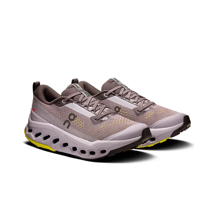 Imagen 1 de 6 de Zapatillas On CloudSurfer Trail 2-GRIS