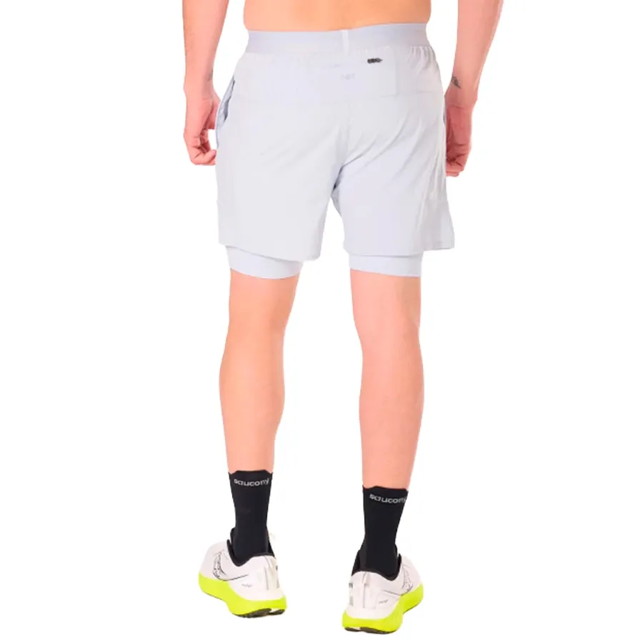 Imagen 3 de 7 de Short Saucony Outpace 2in1-GRIS