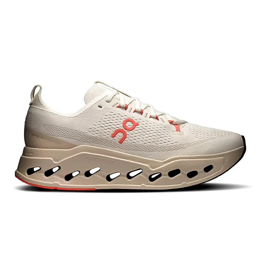 Imagen 0 de 4 de Zapatillas On Cloudsurfer Max-BLANCO/SALMON