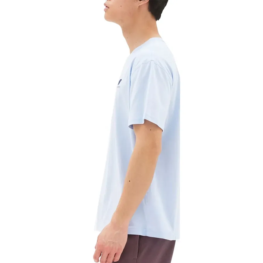 Imagen 1 de 4 de Remera New Balance Essentials-CELESTE
