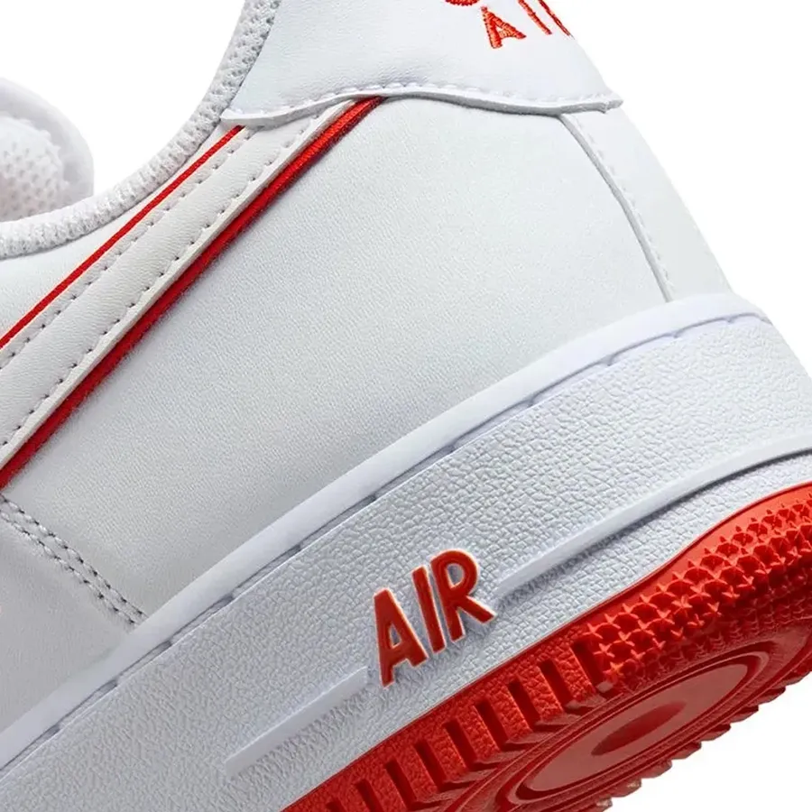 Imagen 4 de 5 de Zapatillas Nike Air Force 1 ´07-BLANCO/ROJO