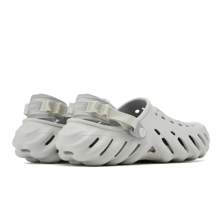Imagen 3 de 7 de Sandalias Crocs Echo Clog-GRIS