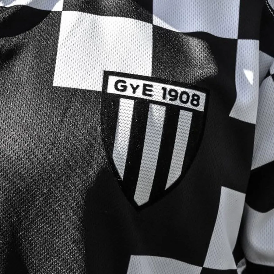 Imagen 3 de 5 de Camiseta Mitre Alternativa Gimnasia y Esgrima 24-NEGRO/BLANCO