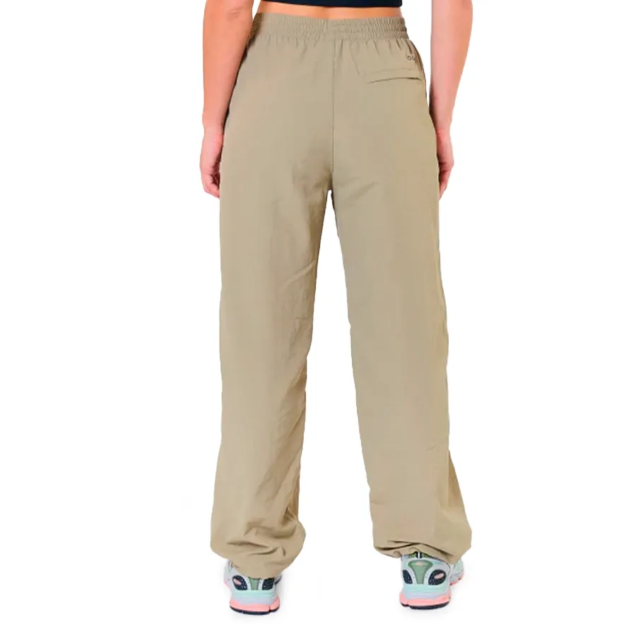 Imagen 1 de 4 de Pantalón Saucony Metro Parachute-BEIGE
