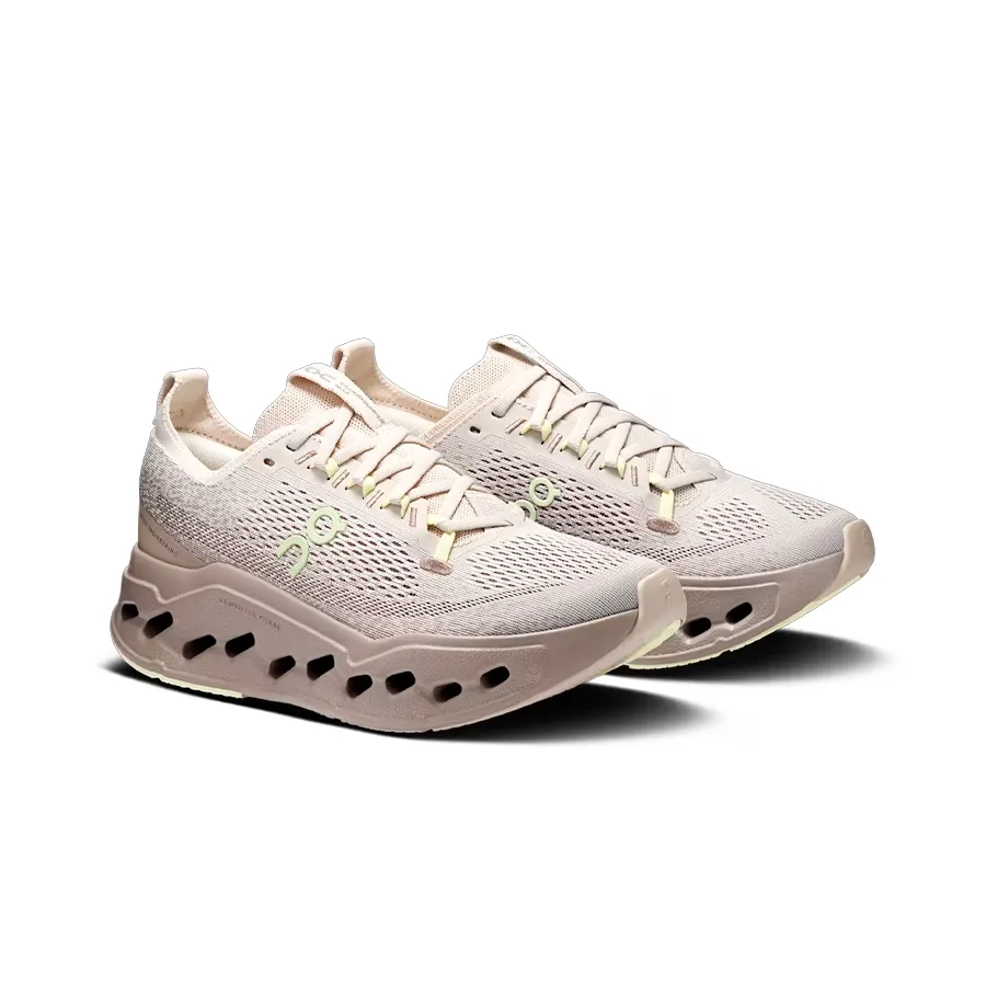 Imagen 1 de 6 de Zapatillas On Cloudsurfer Max-BEIGE/AMARILLO
