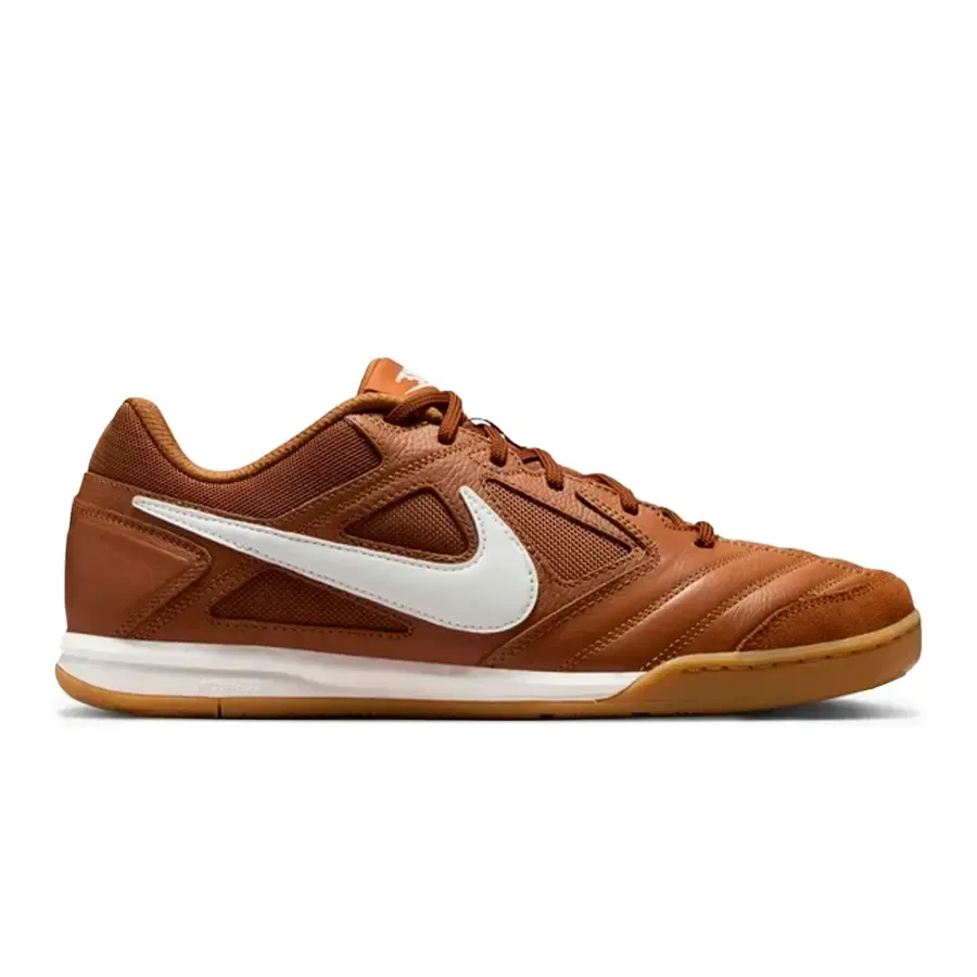 Imagen 0 de 8 de Botines Nike Gato In-CAMEL