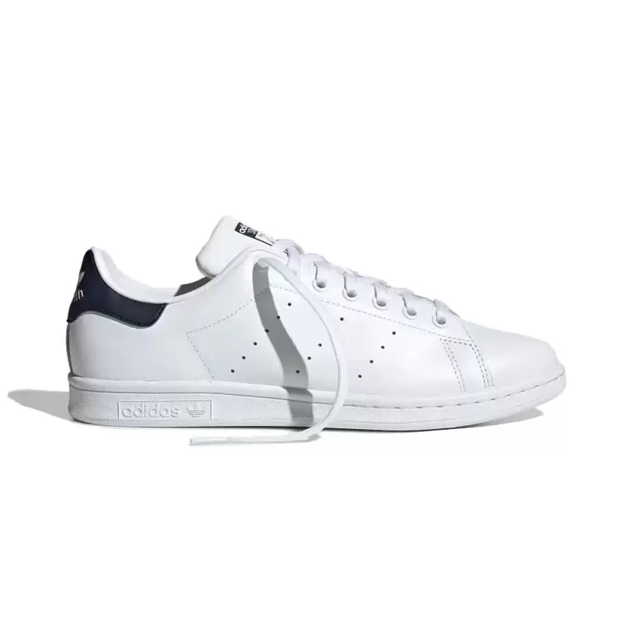 Imagen 0 de 6 de Zapatillas adidas originals Stan Smith-BLANCO/MARINO