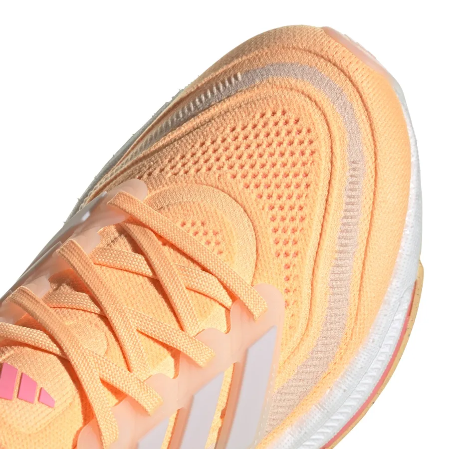 Imagen 6 de 7 de Zapatillas adidas Ultraboost Light-NARANJA/BLANCO