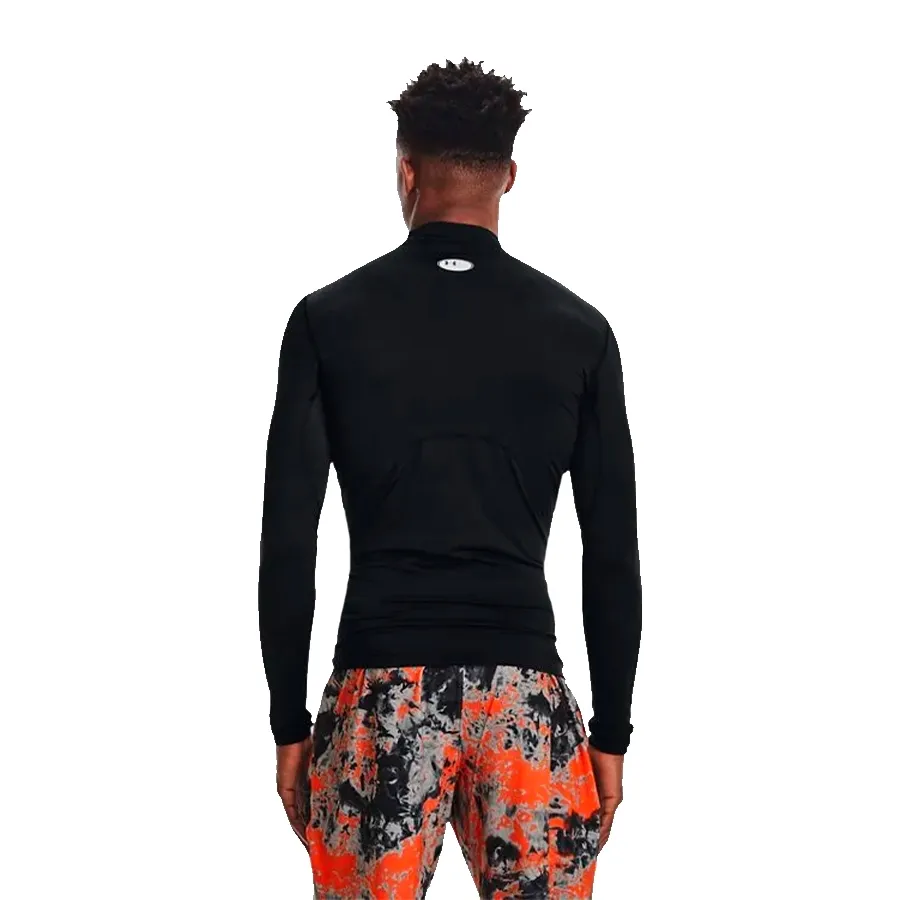 Imagen 2 de 5 de Remera Under Armour manga larga compresión ColdGear-NEGRO
