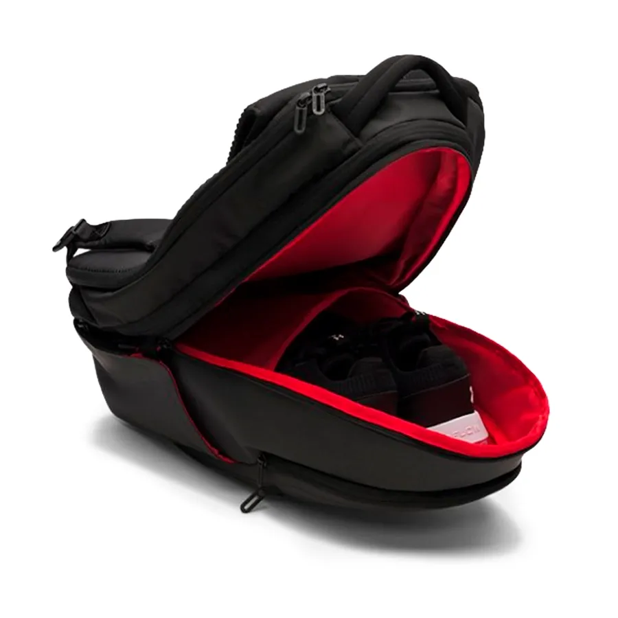 Imagen 5 de 9 de Mochila Under Armour No Weigh-NEGRO/ROJO