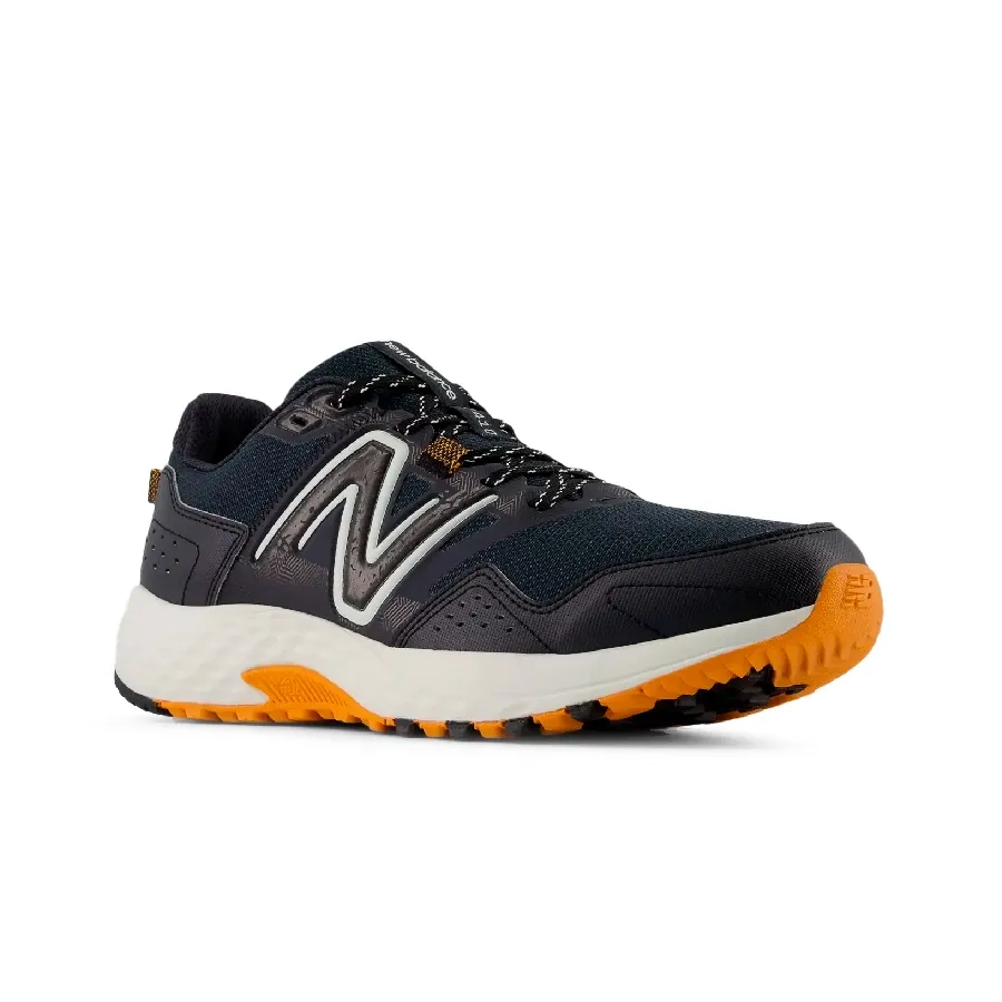 Imagen 1 de 5 de Zapatillas New Balance MT410CO8-NEGRO/BLANCO