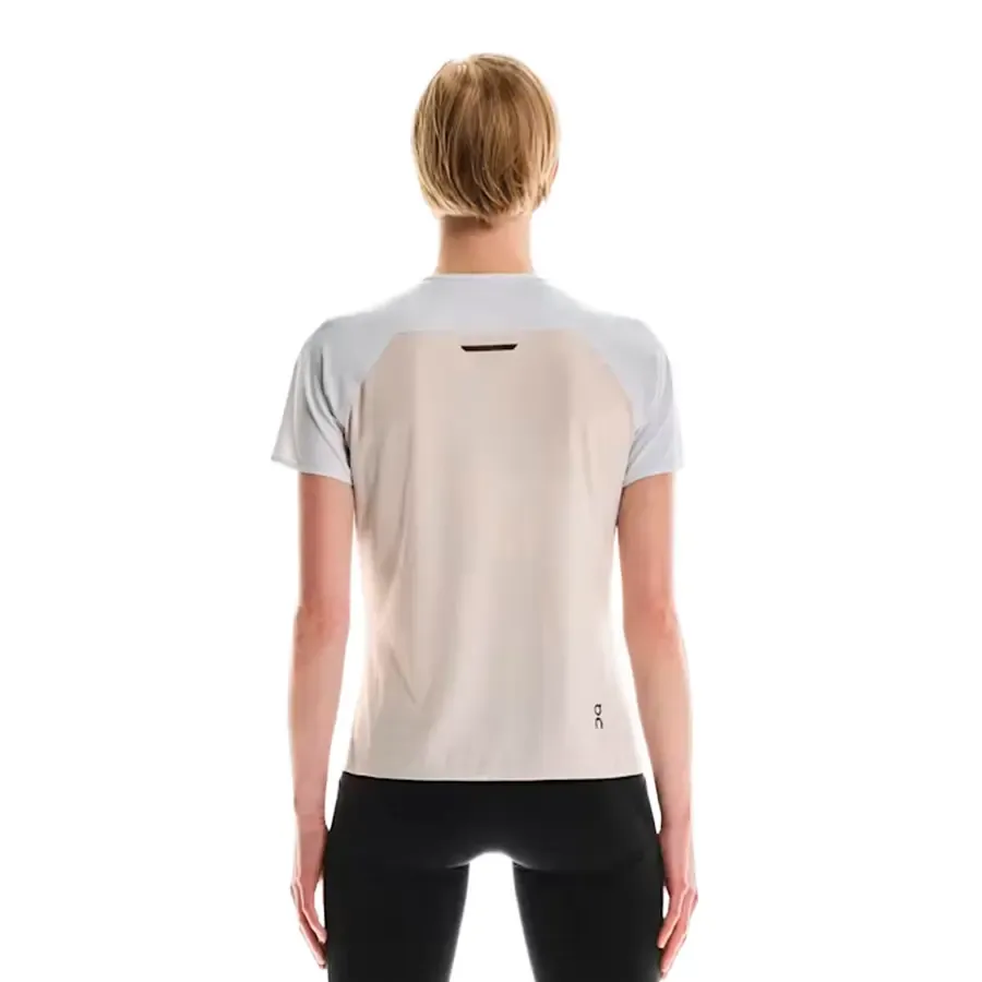 Imagen 1 de 4 de Remera On Performance-T-BLANCO/BEIGE