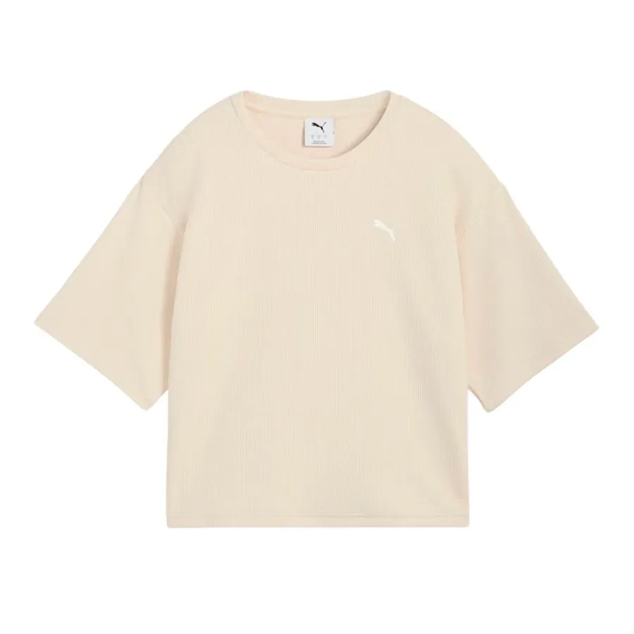 Imagen 2 de 3 de Remera Puma Essentials Elevated-CRUDO