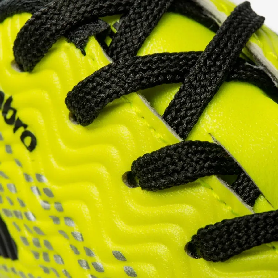 Imagen 6 de 8 de Botines Umbro Ultraskin Jr-AMARILLO FLUOR/NEGRO/PLATA