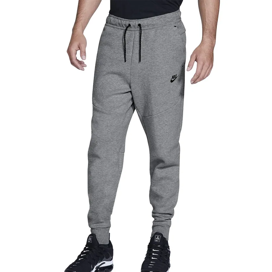 Imagen 0 de 3 de Pantalón Nike Sportswear Tech-GRIS