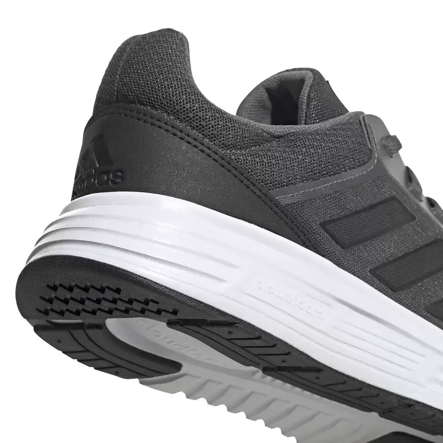 Imagen 5 de 6 de Zapatillas adidas Galaxy 5-GRAFITO