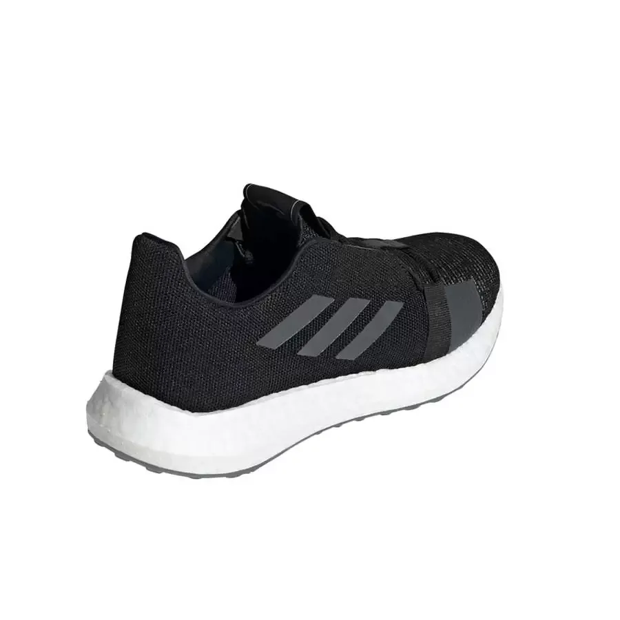 Imagen 1 de 6 de Zapatillas adidas Senseboost Go W-NEGRO