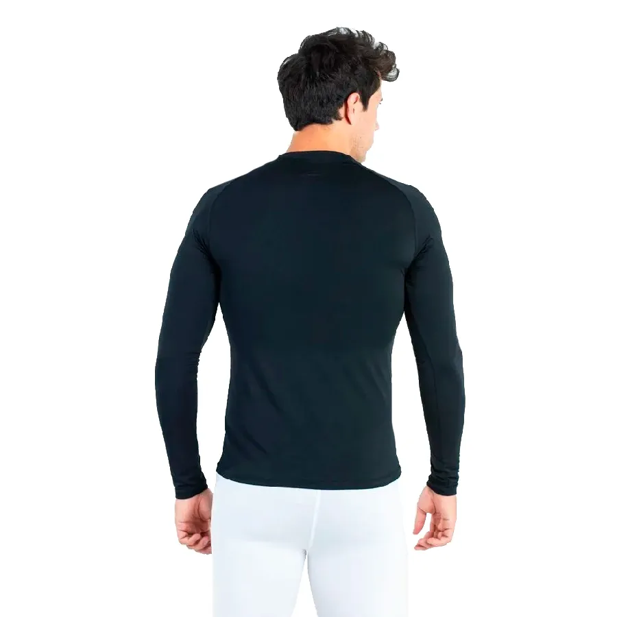 Imagen 1 de 3 de Remera Umbro Térmica-NEGRO