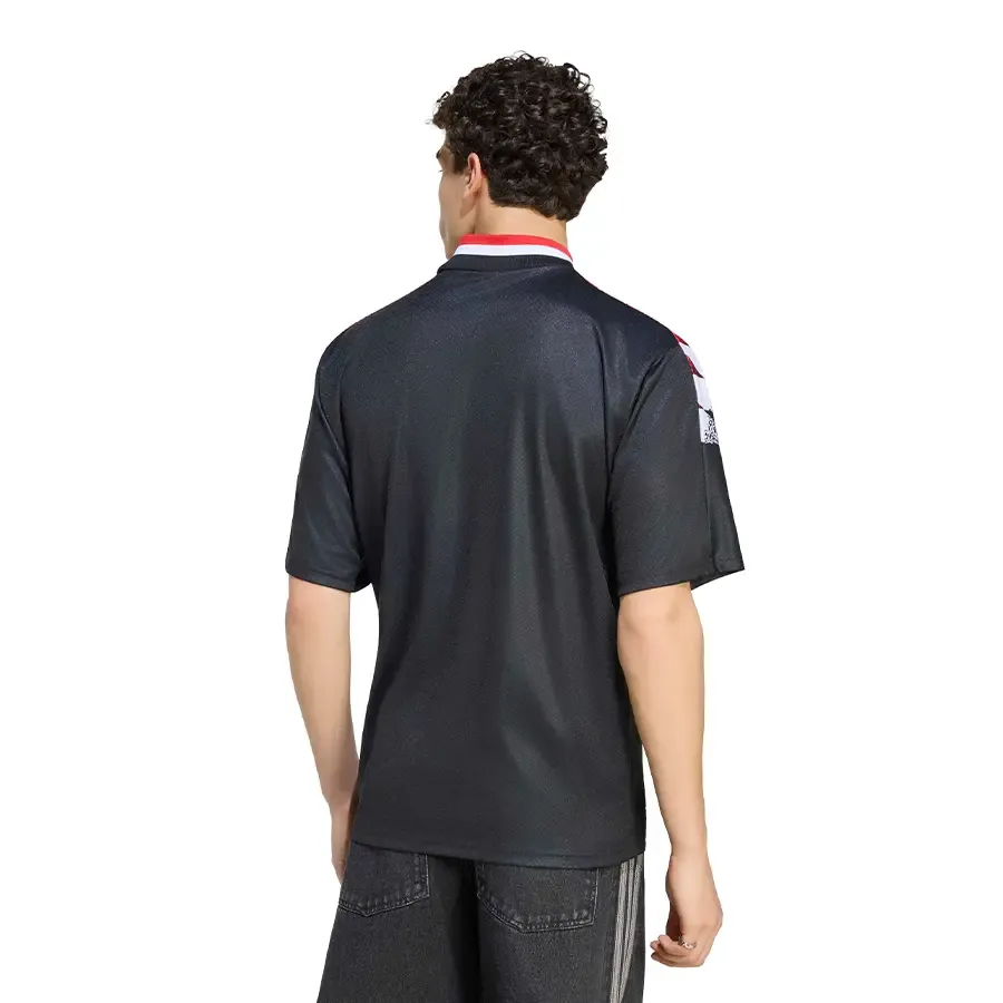 Imagen 1 de 6 de Camiseta adidas River Plate Stadium-NEGRO/ROJO/BLANCO