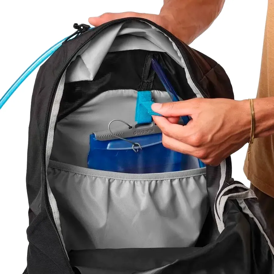 Imagen 2 de 3 de Mochila Trailblazer 10-NEGRO