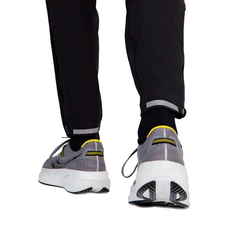 Imagen 4 de 8 de Pantalón Saucony Boston Woven-NEGRO