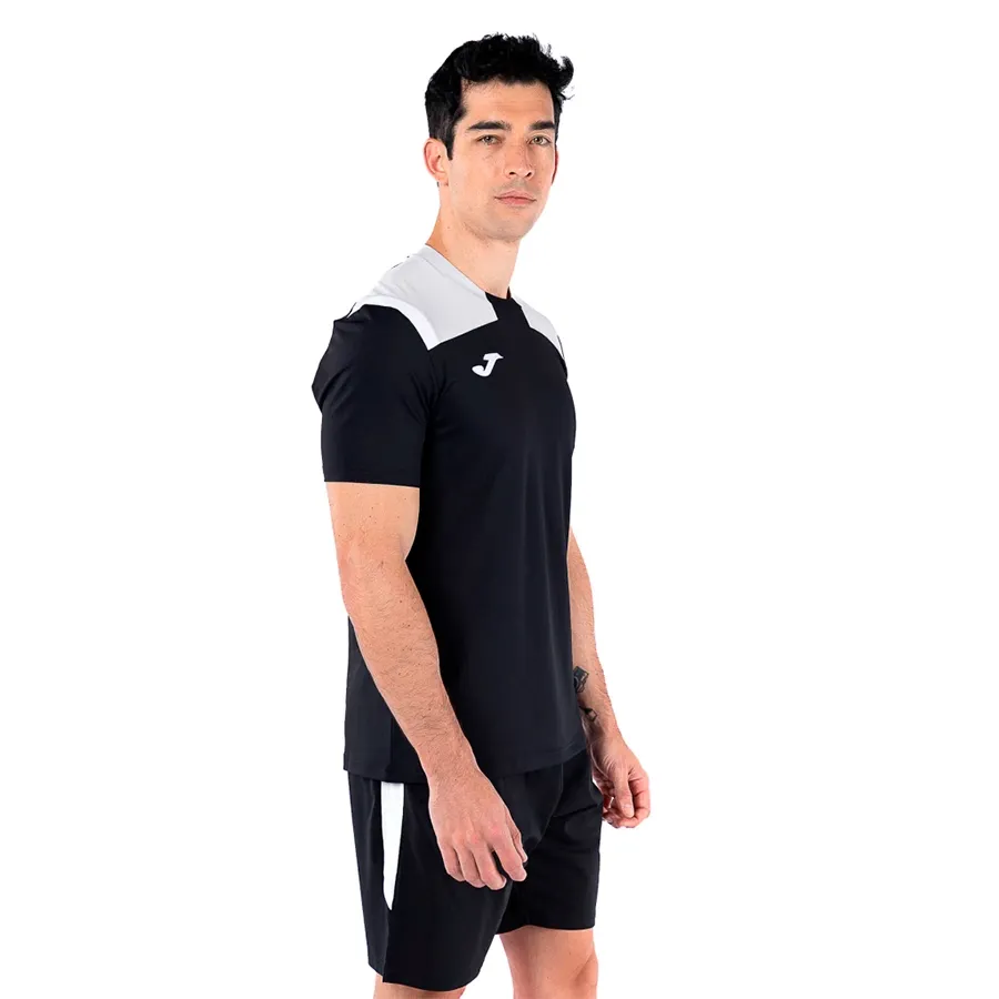 Imagen 1 de 4 de Remera Joma Toledo  100-NEGRO/BLANCO