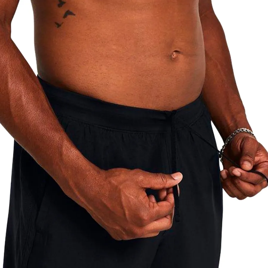 Imagen 4 de 6 de Short Under Armour Launch 7"-NEGRO