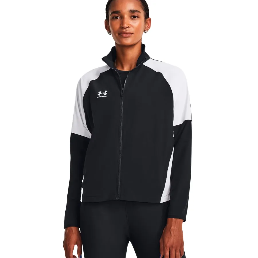 Imagen 0 de 5 de Campera Under Armour Pro Track-NEGRO/BLANCO