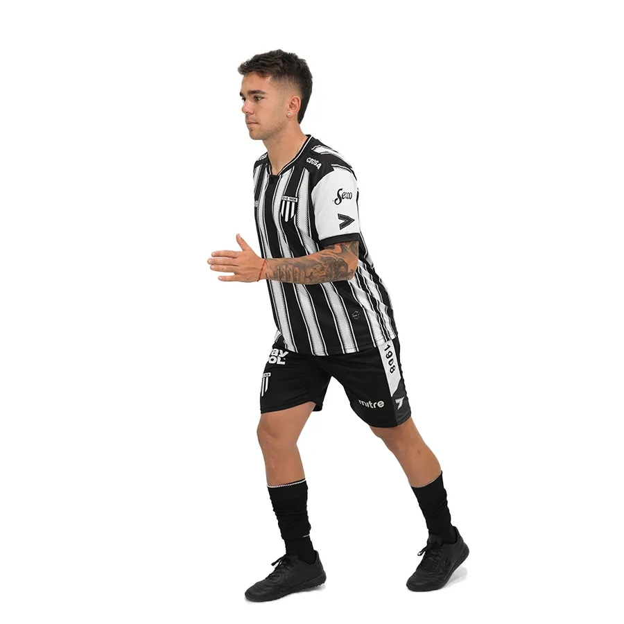 Imagen 3 de 9 de Camiseta Mitre Oficial Gimnasia y Esgrima 23-NEGRO/BLANCO
