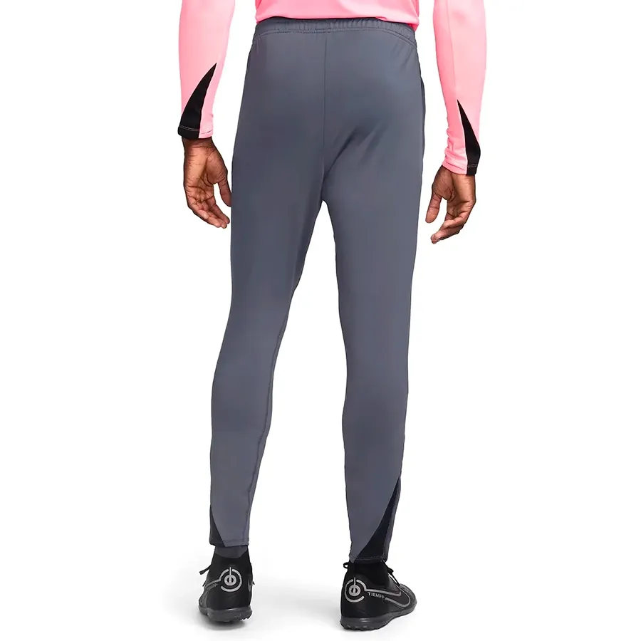 Imagen 1 de 5 de Pantalón Nike Strike-GRIS