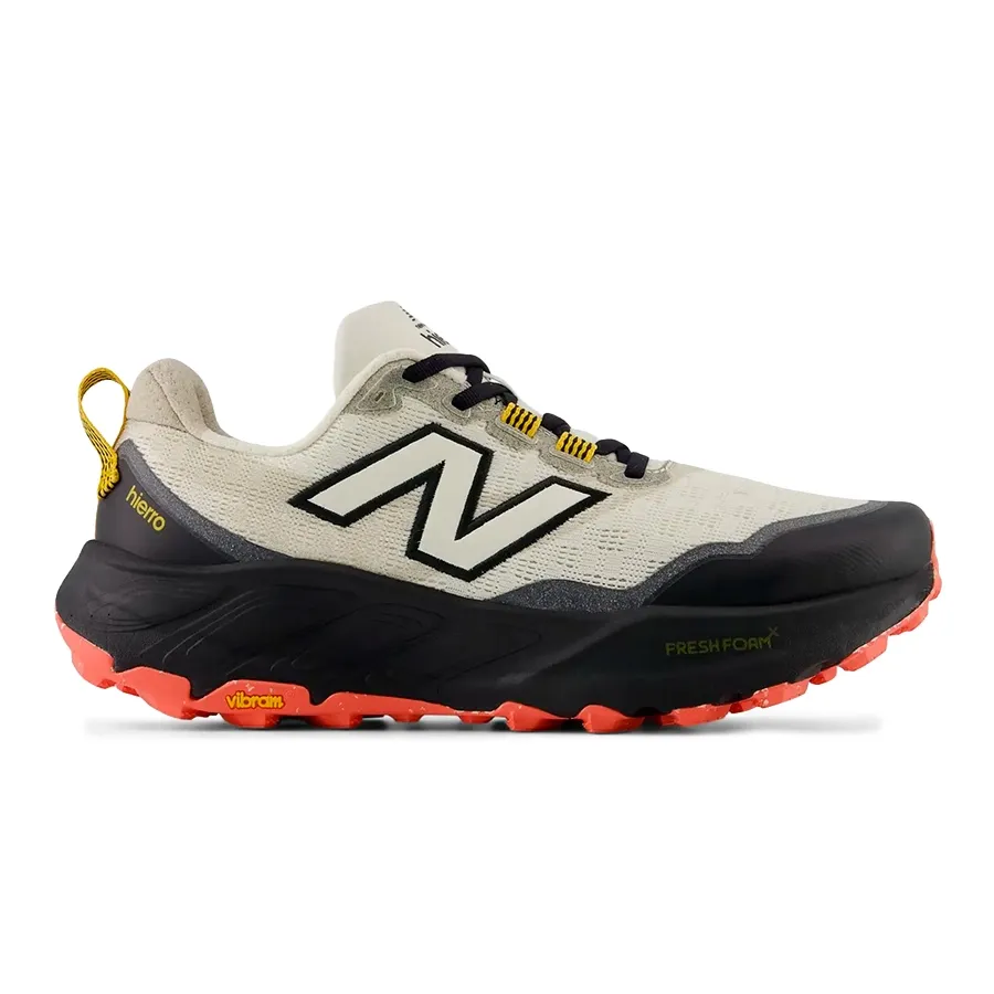 Imagen 0 de 5 de Zapatillas New Balance Fresh Foam-CRUDO/NEGRO