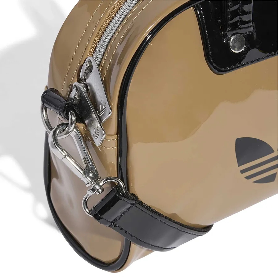 Imagen 3 de 5 de Bolso Adicolor Bb Xs-KAKI/NEGRO