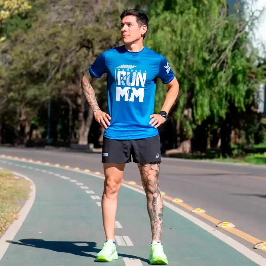 Imagen 3 de 5 de Remera Kamp Oficial Mim 2024-AZUL/BLANCO