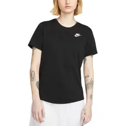 Remera Nike Club Essentials