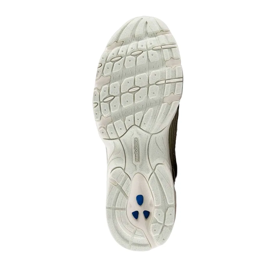 Imagen 3 de 4 de Zapatillas New Balance 530-BLANCO/DORADO