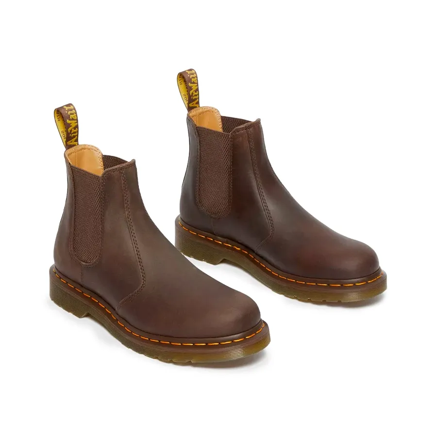 Imagen 2 de 8 de Botas Dr Martens Chelsea 2976 Stitch-MARRON