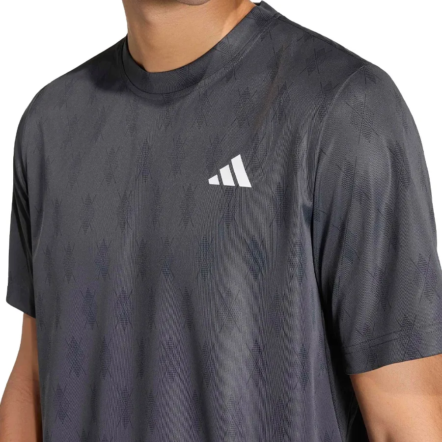 Imagen 3 de 5 de Remera adidas Club Graphic Climacool-GRAFITO