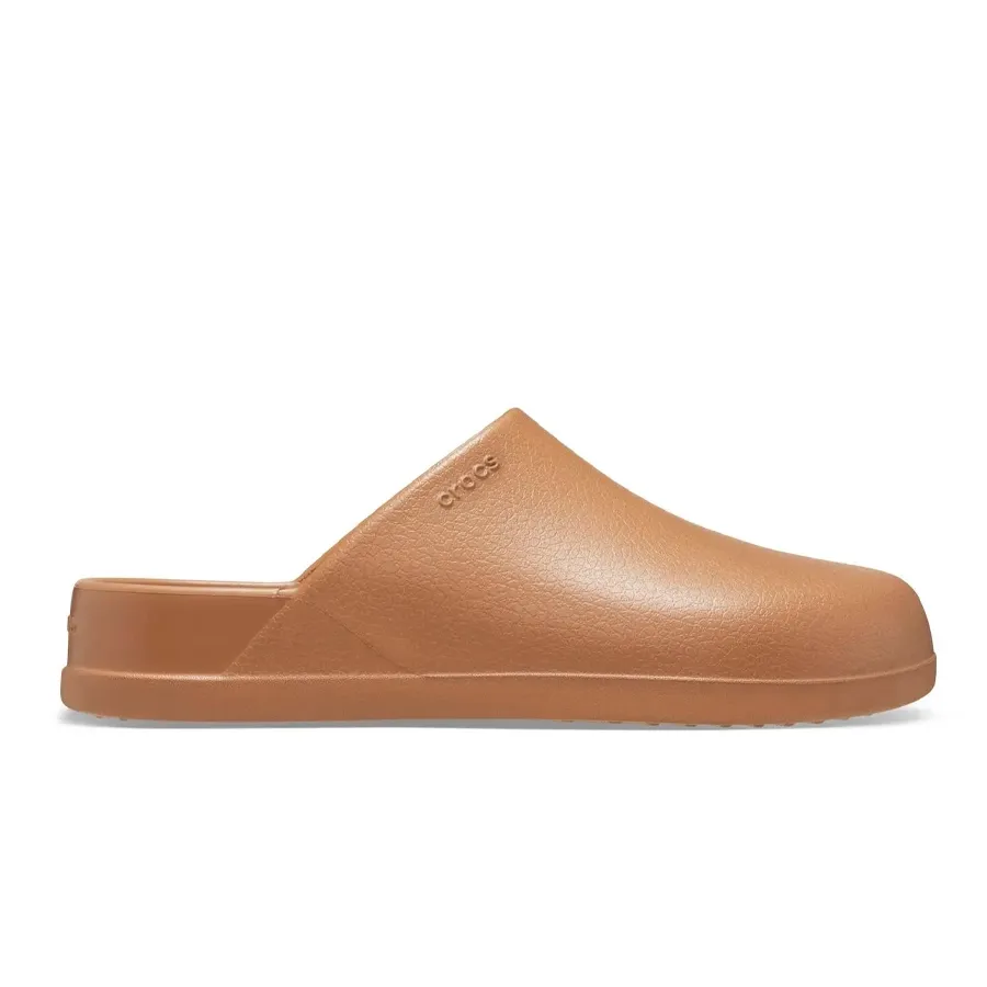 Imagen 0 de 5 de Sandalias Crocs Dylan Clog-MARRON