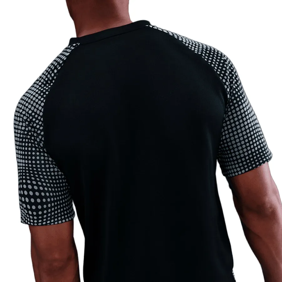 Imagen 3 de 4 de Camiseta Nike Academy+-NEGRO/GRIS