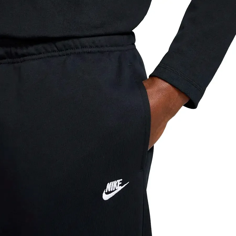 Imagen 2 de 4 de Pantalón Nike Sportswear Club-NEGRO